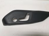 Moldura del control de asiento de la puerta delantera