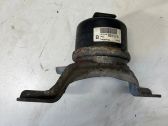Engine mount bracket