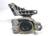 Engine mount vacuum valve