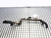 Tuyau de liquide de refroidissement moteur