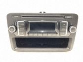 Radio / CD-Player / DVD-Player / Navigation