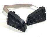 Steering wheel buttons/switches