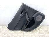 Moldura del tarjetero de la puerta trasera