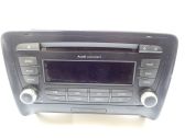 Radio / CD-Player / DVD-Player / Navigation