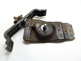 Spare wheel mounting bracket