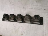 Rear bumper mounting bracket