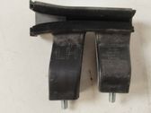 Front door windshield rail