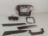 Juego de molduras decorativas interiores