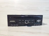 Radio / CD-Player / DVD-Player / Navigation