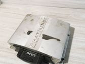 Радио/ проигрыватель CD/DVD / навигация