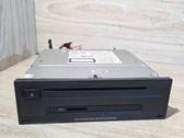 Radio / CD-Player / DVD-Player / Navigation