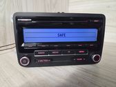 Radio / CD-Player / DVD-Player / Navigation