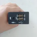 USB-pistokeliitin