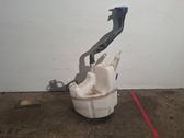 Tuulilasinpesimen nestesäiliö