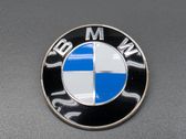 Manufacturer badge logo/emblem