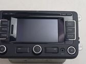 Radio / CD-Player / DVD-Player / Navigation