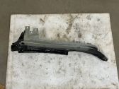 Fender mounting bracket
