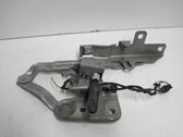 Engine bonnet/hood hinges