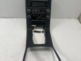 Head unit multimedia control