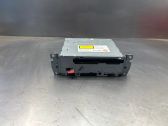 Radio / CD-Player / DVD-Player / Navigation
