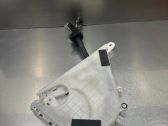 Sliding door contact joint