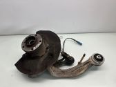 Front wheel hub