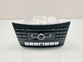 Radio / CD-Player / DVD-Player / Navigation