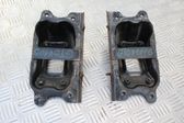 Engine mounting bracket