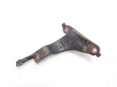 Engine mounting bracket