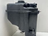 Vase d'expansion / réservoir de liquide de refroidissement
