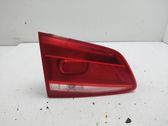 Tailgate rear/tail lights