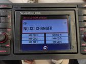 Radio / CD-Player / DVD-Player / Navigation