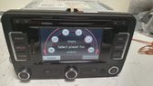 Radio / CD-Player / DVD-Player / Navigation