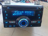Radio/CD/DVD/GPS head unit