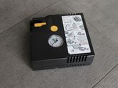 Compresseur d'air pour pneus