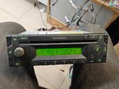 Радио/ проигрыватель CD/DVD / навигация