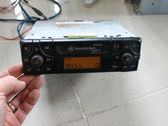 Radio/CD/DVD/GPS-pääyksikkö