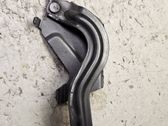Engine bonnet/hood hinges