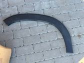 Garniture pour voûte de roue avant