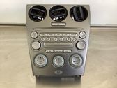 Radio / CD-Player / DVD-Player / Navigation