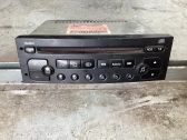 Radio/CD/DVD/GPS head unit