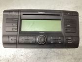 Radio / CD-Player / DVD-Player / Navigation