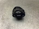 Steering wheel buttons/switches
