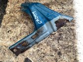 Fender mounting bracket