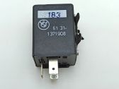 Light relay