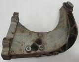 Engine mounting bracket