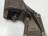 Engine mount vacuum valve