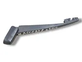 Rear wiper blade arm