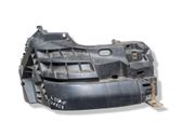 Передний держатель бампера