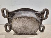 Engine mounting bracket